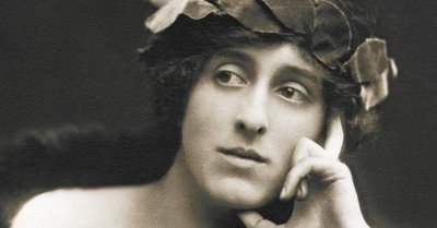 http://upload.wikimedia.org/wikipedia/commons/b/b7/Laszlo_-_Vita_Sackville-West.jpg