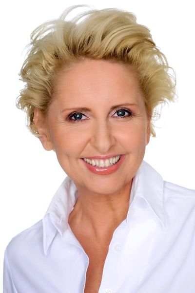 Charlie Schneider (Gabriele Metzger)