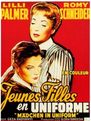 Affiche : Jeunes Filles En Uniforme Affiche : Jeunes Filles En Uniforme